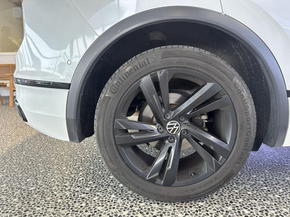 Tiguan 2.0 TDI 150 BLACK R-LINE DSG BVA - GARANTIE 12 MOIS 2021 occasion 16000 Angoul&ecirc;me