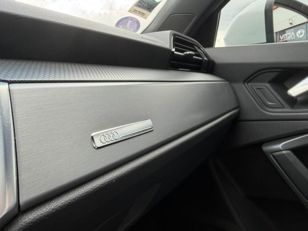 Q3 45 tfsi e 245 s line s tronic 6 2022 occasion 54520 Laxou