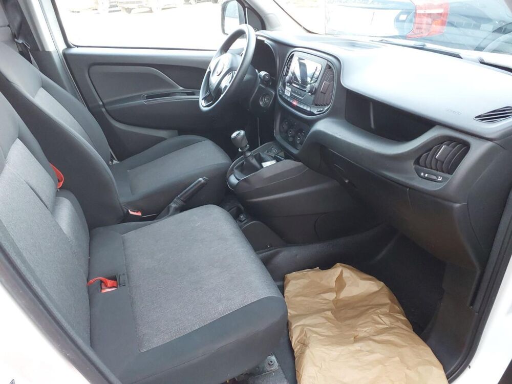 Doblo Fgtte Multijet105 Business 3pl  Clim  kitbois  Radar 2022 occasion 34190 Ganges