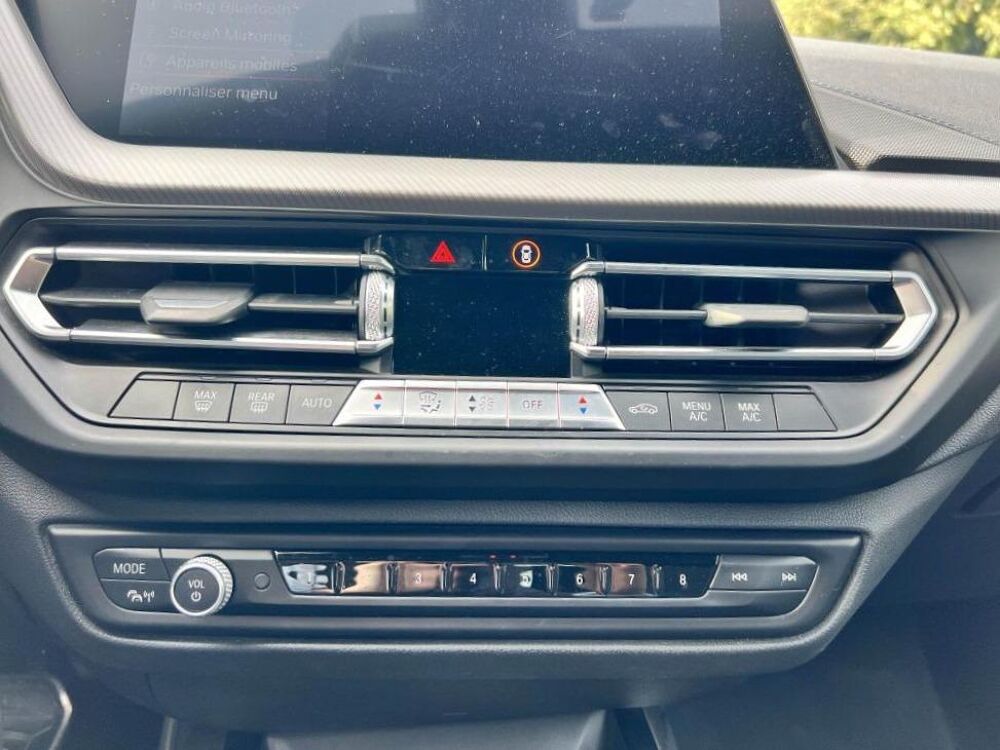 S&eacute;rie 1 118D 150CH - BVA - PACK M SPORT - CAM RECUL - CLIM AUTO - 2020 occasion 13760 Saint-Cannat