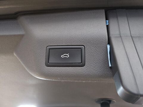MULTIVAN T7 2.0 TDI 150 DSG 7PL 2023 occasion 26000 Valence