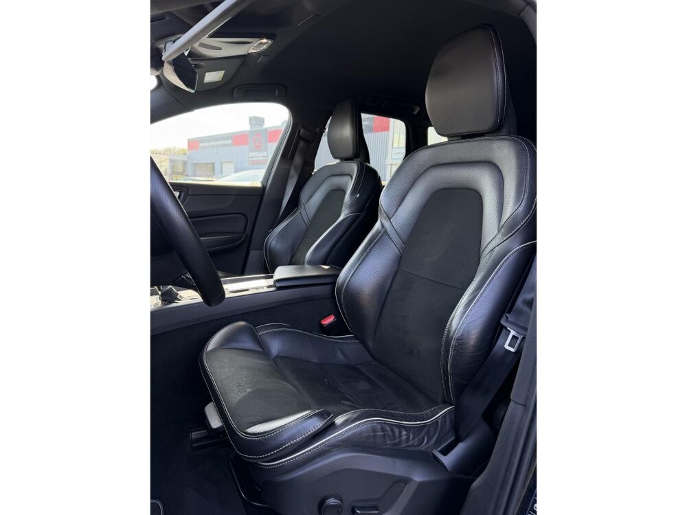 XC60 R-DESIGN D4 AdBlue 190 Geartronic attelage 2019 occasion 44700 Orvault