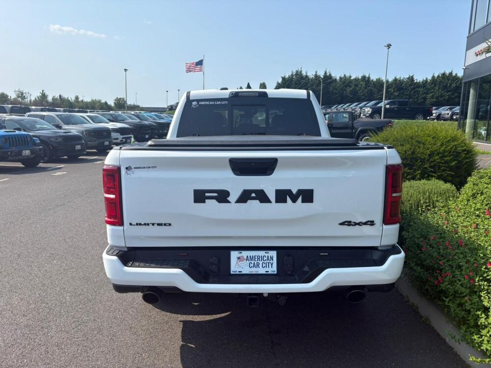 RAM 1500 CREW LIMITED NIGHT EDITION BOX 2025 2025 occasion 91830 Le Coudray-Montceaux