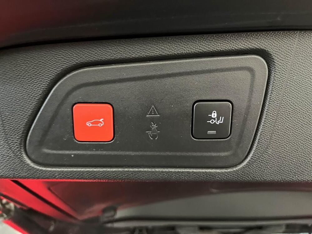 C5 aircross CITROEN 2.0 BLUEHDI 180 SHINE EAT ATTELAGE 2020 occasion 02000 Laon