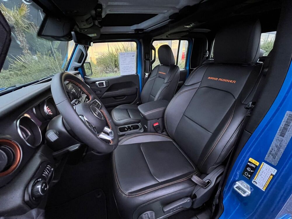 Divers Crew cab MOJAVE V6 3.6L Pentastar VVT 2021 occasion 91830 Le Coudray-Montceaux
