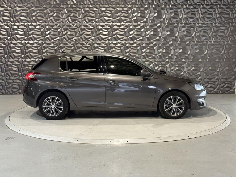 308 1.2i PureTech 12V S&S - 130 II 2013 BERLINE Allure PHASE 1 2016 occasion 78680 &Eacute;p&ocirc;ne