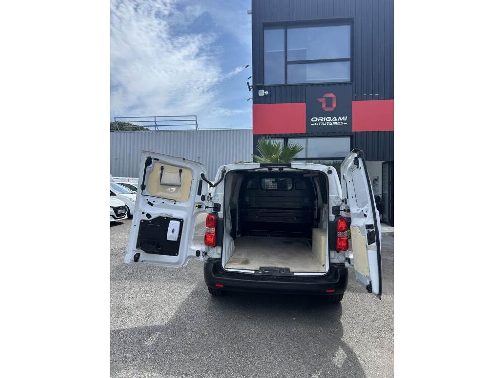 Proace MEDIUM 1.5 D-4D 120ch BUSINESS 2023 occasion 44700 Orvault