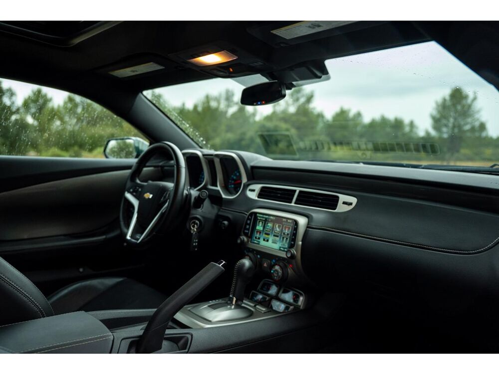 Camaro Coup&eacute; 6.2 V8 - 405CH - BOITE AUTO - TOIT OUVRANT - 7500 KMS 2015 occasion 13760 Saint-Cannat
