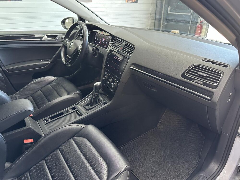 Golf 1.6 16V TDI CR - 115 - BV DSG 7 VII BERLINE Carat Exclusive 2018 occasion 33370 Artigues-pr&egrave;s-Bordeaux