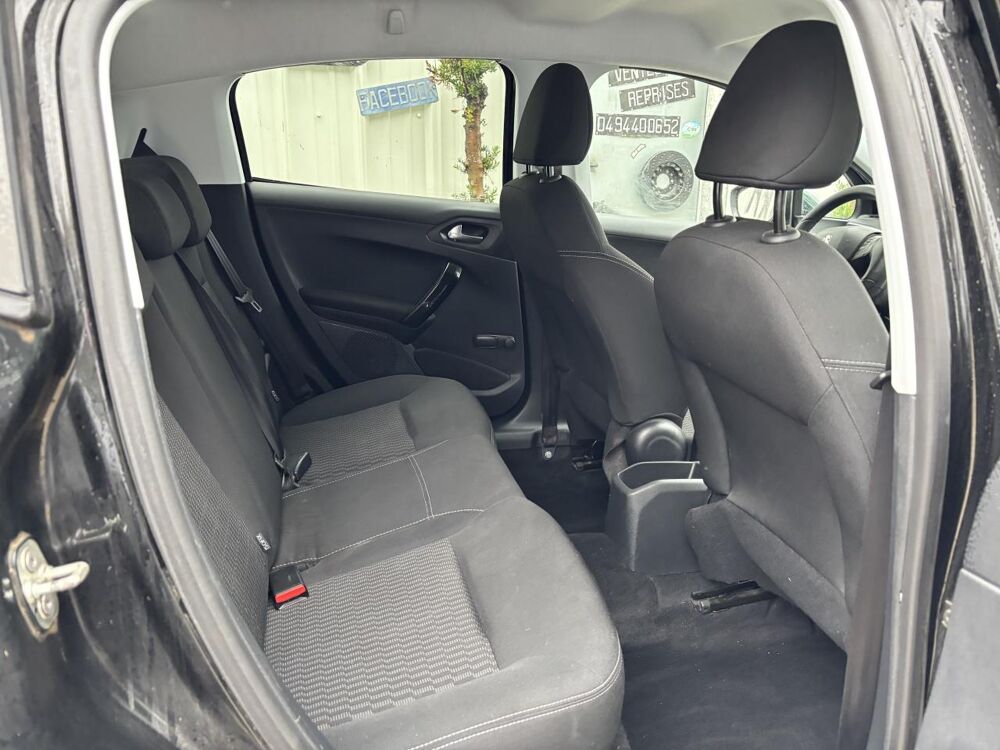 208 1.2i PureTech 12V - 82  Active 2015 occasion 83490 Le Muy