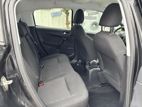 208 1.2i PureTech 12V - 82  Active 2015 occasion 83490 Le Muy
