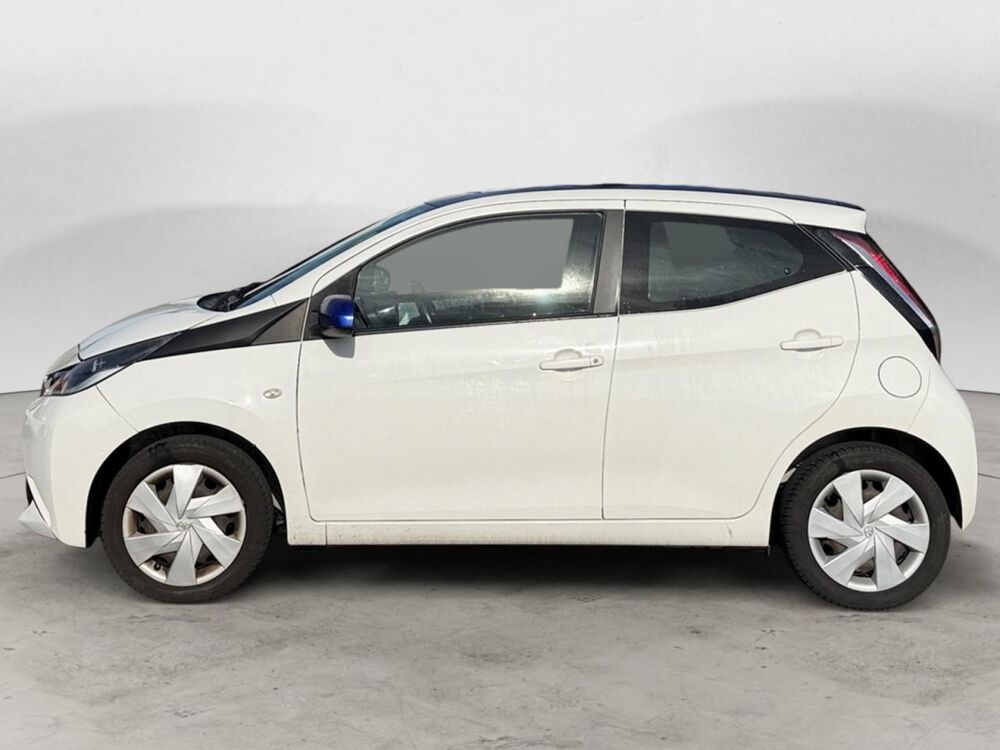 Aygo 1.0 VVT-i II 2017 x-play PHASE 1 2017 occasion 13400 Aubagne