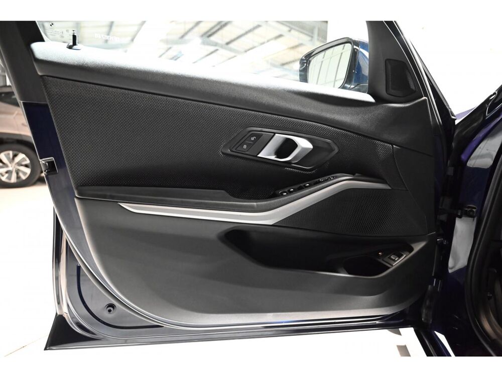 S&eacute;rie 3 320e Touring Business Design - BVA TOURING G21 320e PHASE 1 2022 occasion 77100 Meaux