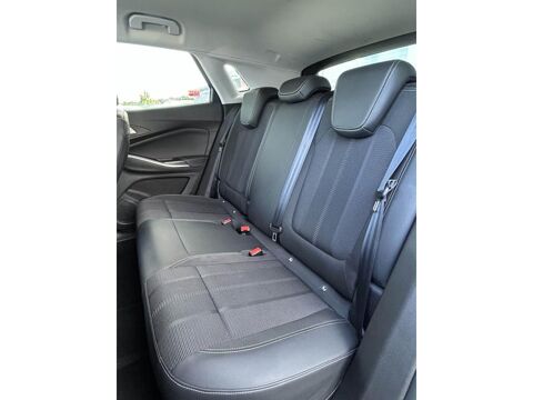 Grandland ELEGANCE BUSINESS Hybrid 225 S&S 2023 2023 occasion 44700 Orvault