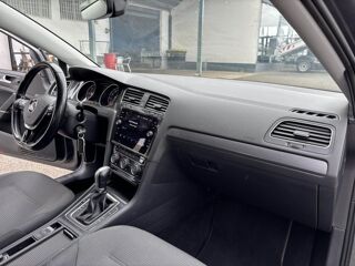 Golf 1.6 16V TDI CR - 115 - BV DSG 7 VII BERLINE Confortline 2017 occasion 47200 Saint-Pardoux-du-Breuil
