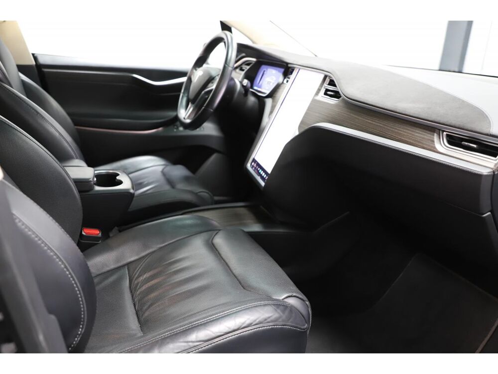 Model X 417ch 90 KWH Dual Motor 2016 occasion 06550 La Roquette-sur-Siagne