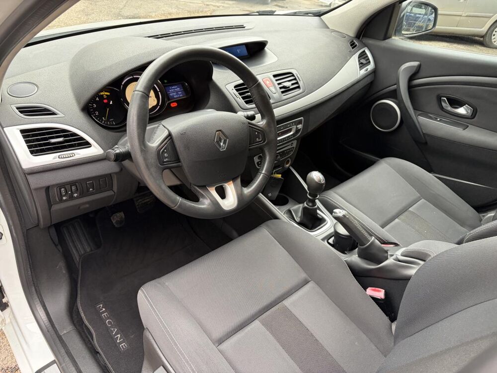 M&eacute;gane Estate 1.5 dCi - 110ch III BREAK Dynamique / kit distributi 2010 occasion 30260 Orthoux-S&eacute;rignac-Quilhan