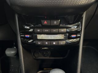 2008 GENERATION-I 1.2 PURETECH 110 CROSSWAY EAT BVA START-STOP 2017 occasion 33370 Artigues-pr&egrave;s-Bordeaux