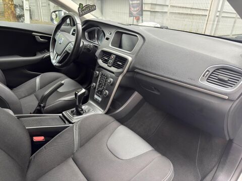 V40 T2 - 122  BERLINE Momentum Business PHASE 2 2016 occasion 77185 Lognes