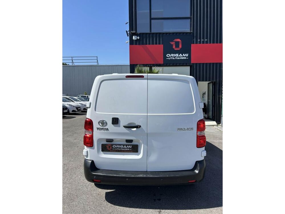 Proace 1.5 120 D-4D - FOURGON Medium Business 2023 occasion 44700 Orvault