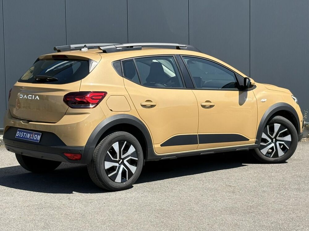 Sandero STEPWAY TCE 90 Expression avec Cam&eacute;ra, GPS et Climatisation 2025 occasion 35300 Foug&egrave;res