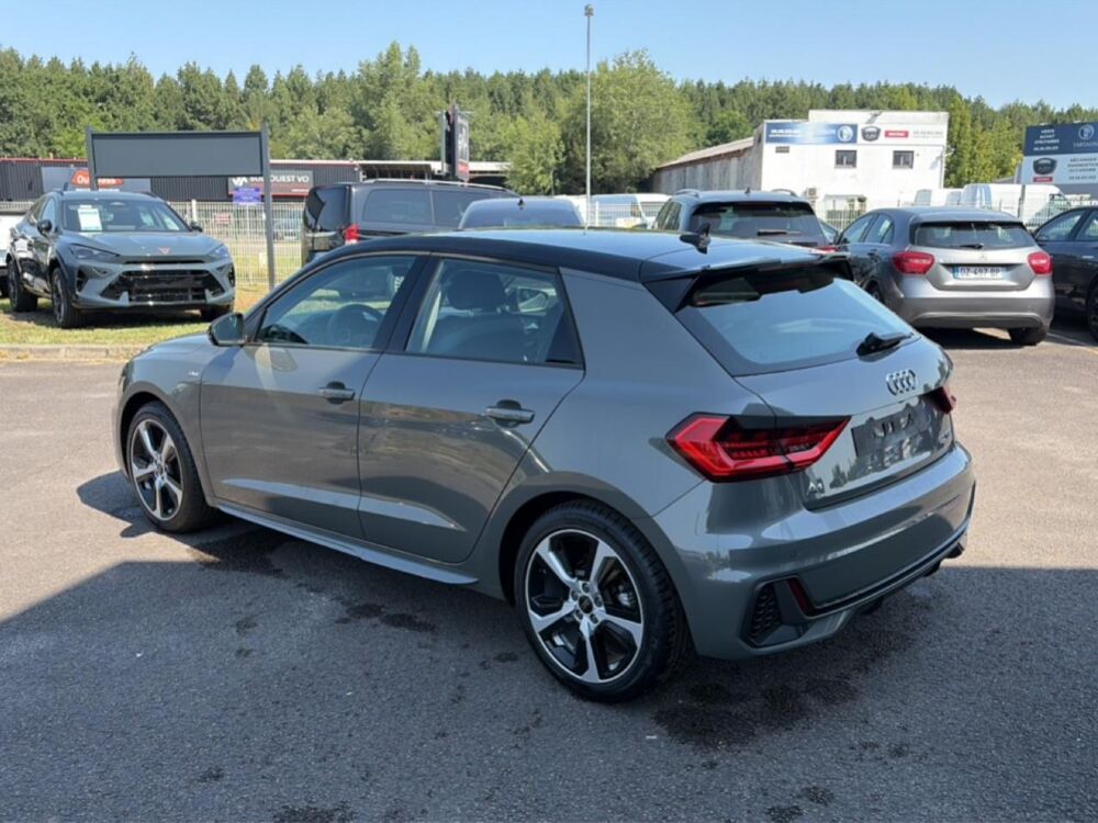 A1 30 tfsi 116 s line s tronic 7 2026 occasion 85150 Les Achards