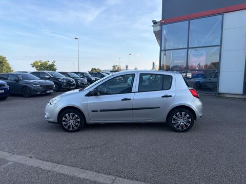Clio III 1.5 dci 75 collection business eco&sup2; 5p 2013 occasion 57525 Talange