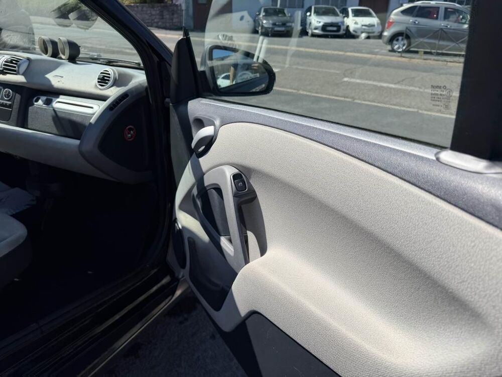 ForTwo Smart Coupe 1.0i - 71 mhd - Bva + clim Avec permis 2012 occasion 19100 Brive-la-Gaillarde