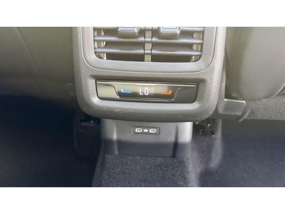 T-ROC 1.5 eTSI 150 DSG R-Line +ATTELAGE+IQ LIGHT+HARMAN KARDON+T.O 2026 occasion 81580 Soual