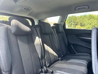 5008 1.2 130 CH ACTIVE KIT DISTRIB A JOUR APPLE CARPLAY GARANTI 2020 occasion 33450 Montussan