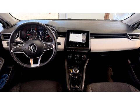 Clio 1.5 BLUEDCI 100 CH BUSINESS GARANTIE 12 MOIS 2022 occasion 16000 Angoul&ecirc;me