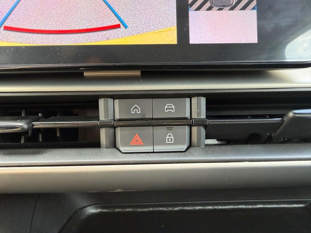 Avenger 1.2 Turbo T3 100 BVR e-Hybrid Summit, Son JBL, Cam&eacute;ra 360, 2024 occasion 31660 Bessi&egrave;res