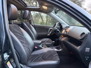 RAV 4 150ch D4d - BVA Limited Edition 2011 / distribution par cha 2011 occasion 30260 Orthoux-S&eacute;rignac-Quilhan