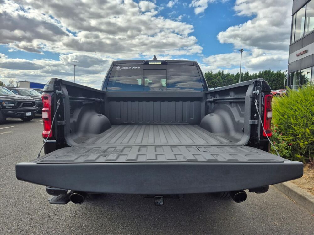 RAM 1500 CREW LAIE SPORT NIGHT EDITION AIR 2025 occasion 91830 Le Coudray-Montceaux