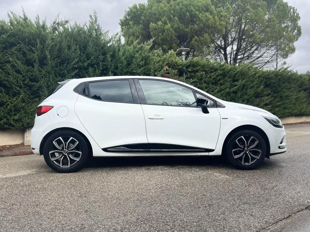 Clio 1.2 TCE 120ch - CLIM - BLUETOOTH - REGULATEUR 2017 occasion 13760 Saint-Cannat