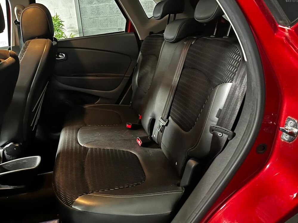 Captur 1.2 Energy TCe - 120 CH FINITION Intens GARANTIE 6 MOIS MINI 2016 occasion 33700 M&eacute;rignac