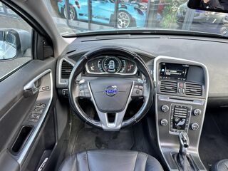 XC60 D4 AWD 181CH BVA GEARTRONIC XENIUM ENTRETIEN A JOUR - GARAN 2013 occasion 33450 Montussan