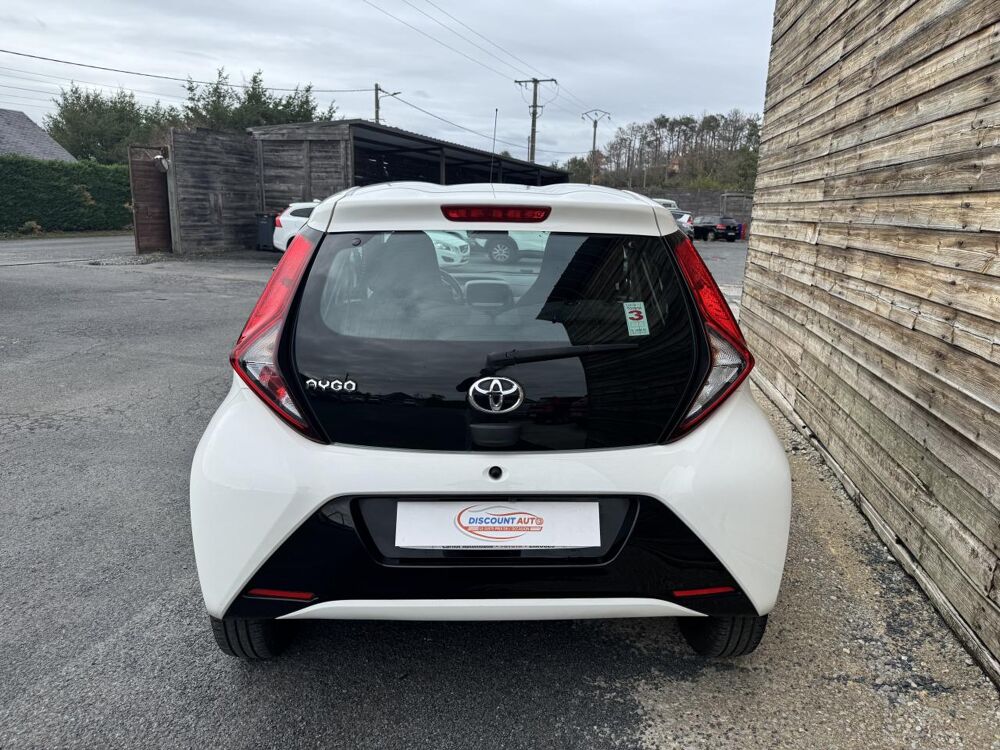 Aygo 1.0 VVT-i II 2014 x-play PHASE 2 2019 occasion 19100 Brive-la-Gaillarde