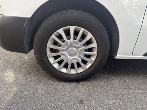 Proace 1.5 120 D-4D - Start&Stop FOURGON Fourgon Medium Start PHAS 2020 occasion 77185 Lognes