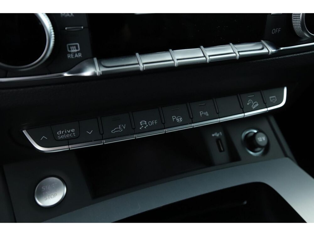 Q5 Quattro 2.0 55 TFSI e - 367 - BV S-Tronic 2017 S line PHASE 2023 occasion 78300 Poissy