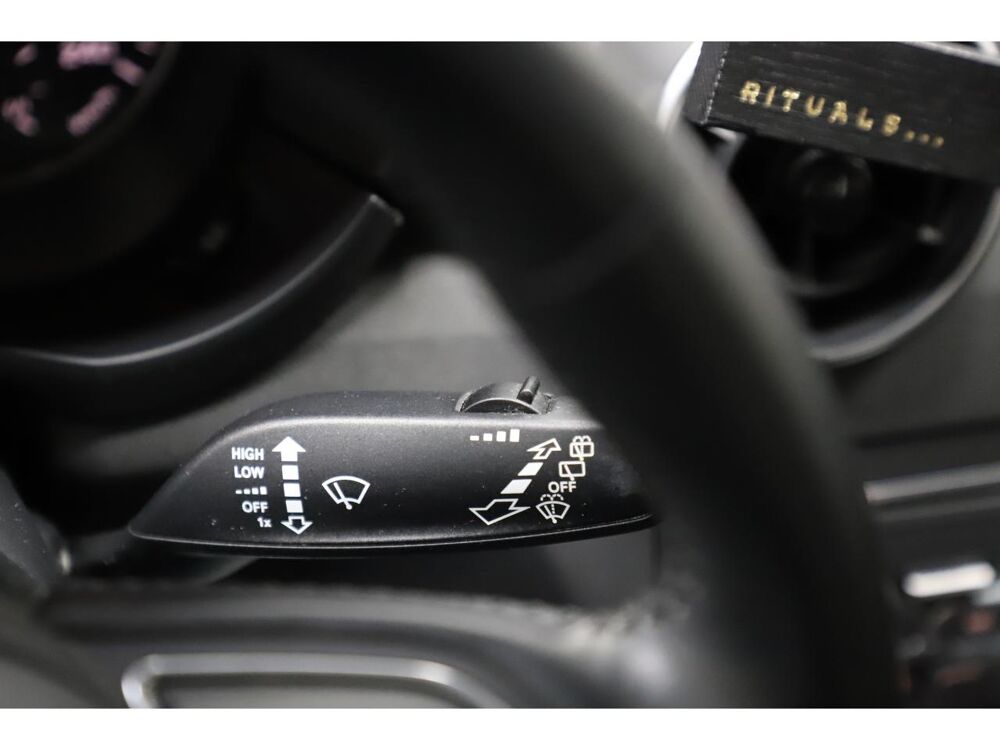 A1 1.0 TFSI ultra 95 Ambition - S-Tronic 2018 occasion 06550 La Roquette-sur-Siagne