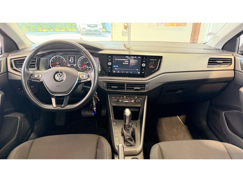 Polo 1.0 TSI 95 CONFORT LINE DSG BVA 2018 occasion 16000 Angoul&ecirc;me