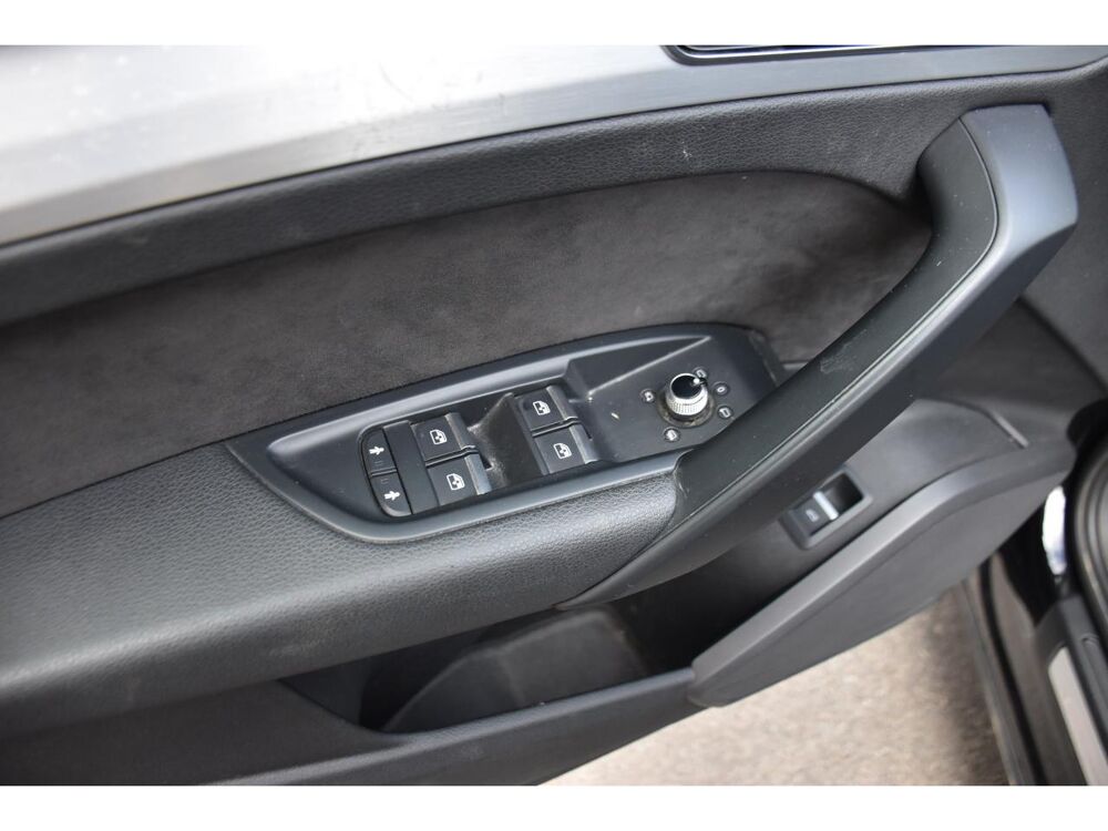 Q5 Quattro 2.0 TFSI - 252 - BV S-tronic 2017 S line 2017 occasion 06250 Mougins