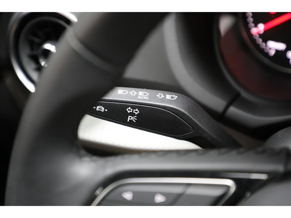Q2 1.5 35 TFSI 150 Advanced S-tronic 2023 occasion 06550 La Roquette-sur-Siagne