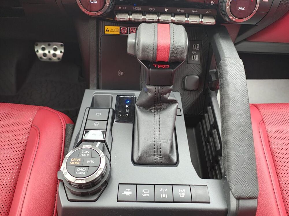 Divers TRD PRO I-FORCE MAX 2.4L 4-Cyl. Turbo Hybrid 2025 occasion 91830 Le Coudray-Montceaux