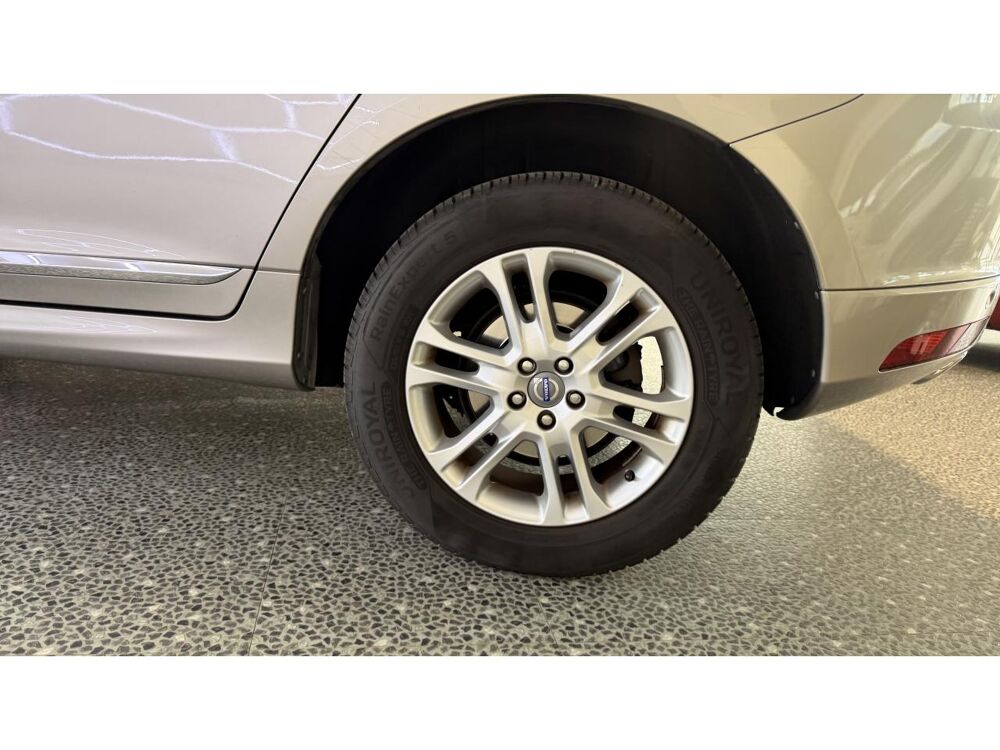 XC60 2.0 D4 180 SUMMUM GEARTRONIC BVA - START & STOP- GARANTIE 12 2014 occasion 16000 Angoul&ecirc;me