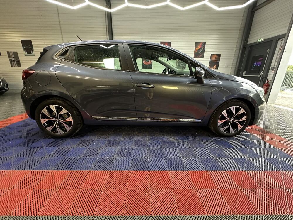 Clio 1.5 BLUEDCI 115 BUSINESS 2020 occasion 33370 Artigues-pr&egrave;s-Bordeaux