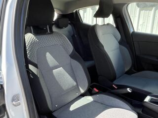 Clio 1.6 E-Tech Hybride - 145 - BVA multi-modes V BERLINE Evolut 2024 occasion 83490 Le Muy