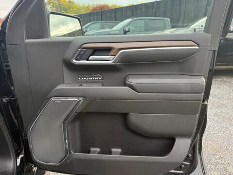Divers V8 High Country 4WD Crew Cab 420 6,2L EcoTec 2026 occasion 78780 MAURECOURT