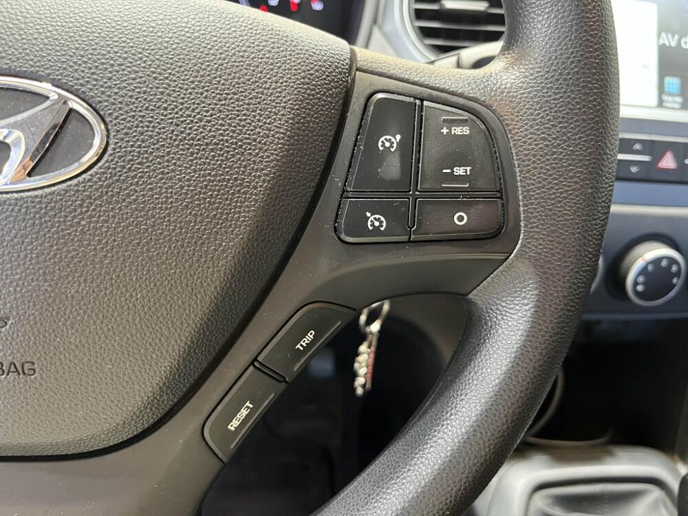 i10 1.0 INTUITIVE S&S - CLIM - BLUETOOTH - REGULATEUR 2018 occasion 13760 Saint-Cannat
